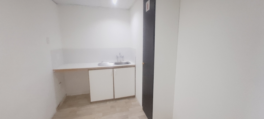 Commercial Property for Sale in Plattekloof Western Cape